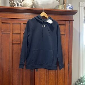 Unisex Under Armour Loose hooded sweatshirt.Black.  New with tags. Never worn.